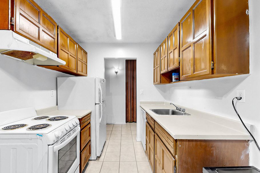 111 588 E 5 Street Vancouver, BC - 14