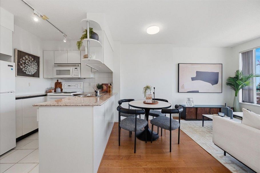 2409 1189 Howe Street Vancouver, BC - 8