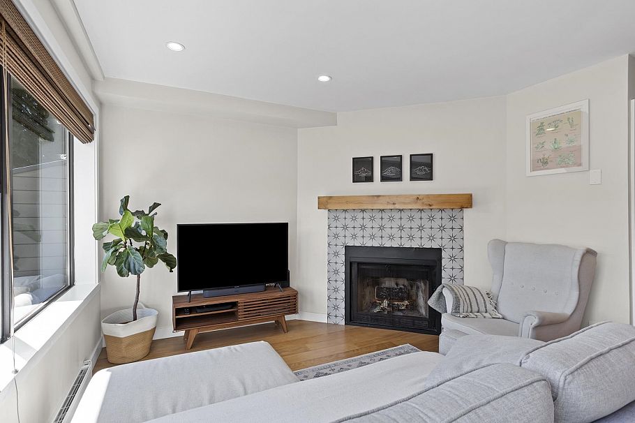2 2151 Banbury Road North Vancouver, BC - 10