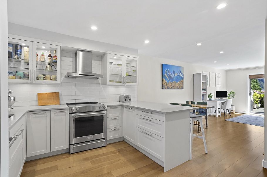 2 2151 Banbury Road North Vancouver, BC - 15