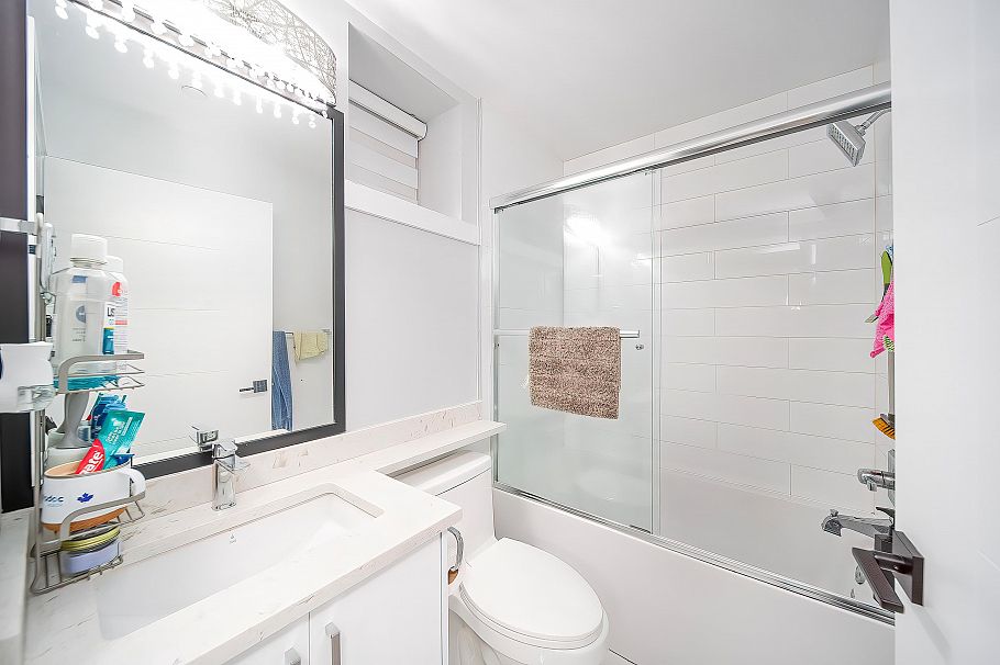749 E 60th Avenue Vancouver, BC - 17