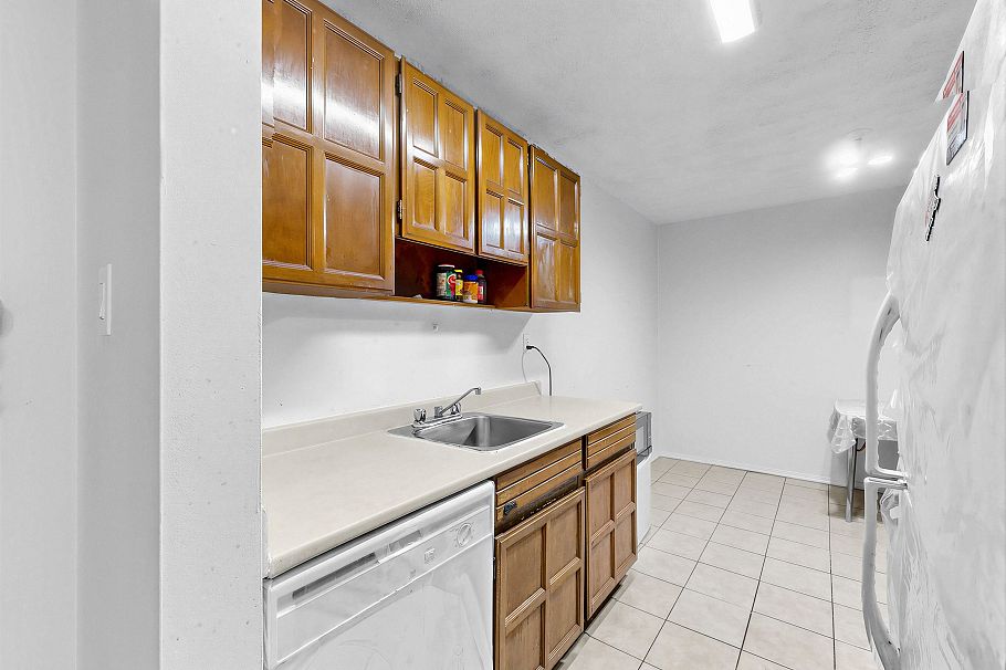 111 588 E 5 Street Vancouver, BC - 13