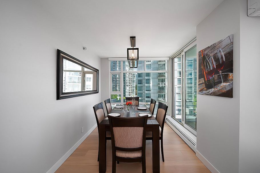 902 1199 Marinaside Crescent Vancouver, BC - 15