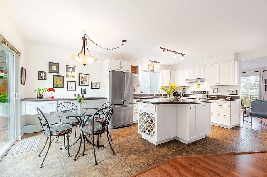 3298 Mahon Avenue North Vancouver, BC - 5