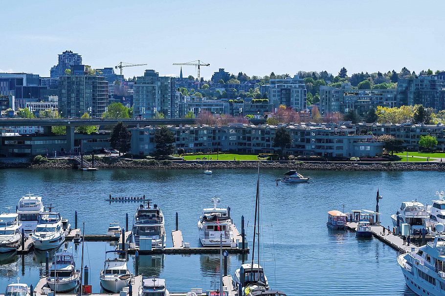 902 1199 Marinaside Crescent Vancouver, BC - 39