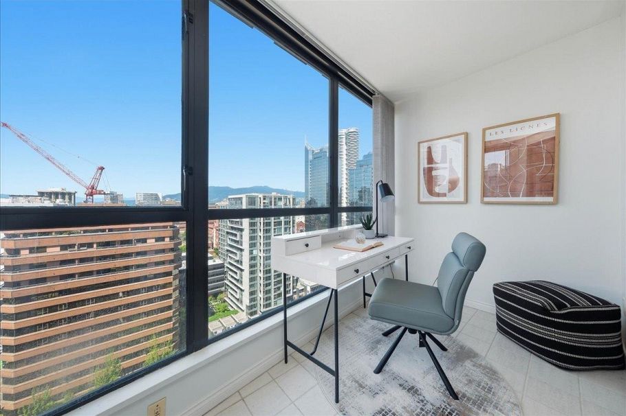 2409 1189 Howe Street Vancouver, BC - 10