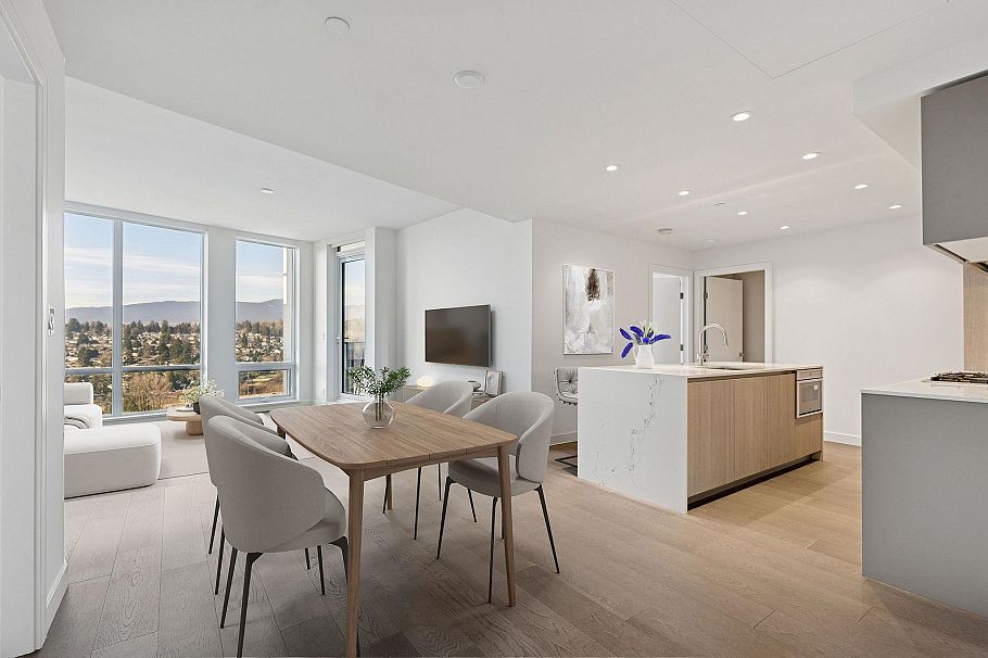 3006 1500 Fern Street North Vancouver, BC - 2