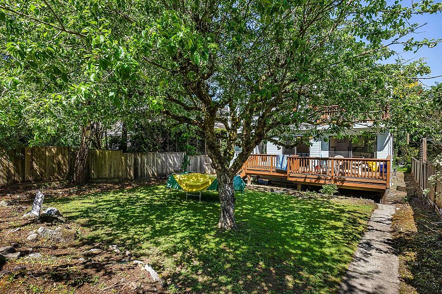 4316 W 2nd Avenue Vancouver, BC - 22