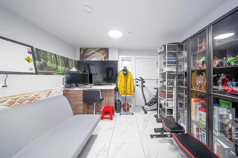 749 E 60th Avenue Vancouver, BC - 16