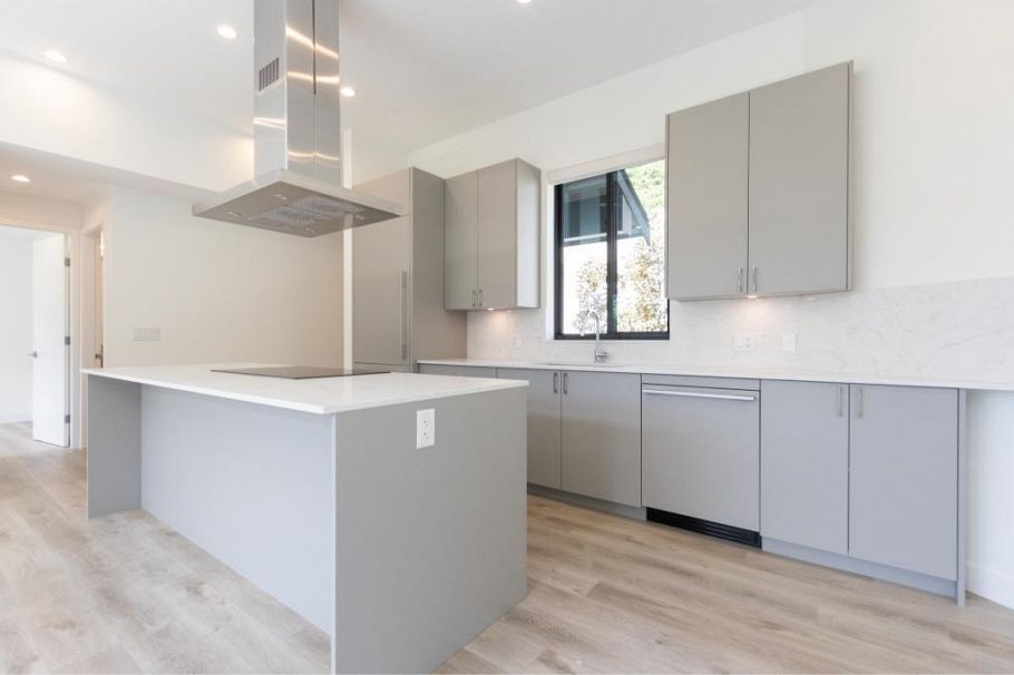 1123 EAST KEITH ROAD, North Vancouver BC V7L 1X4 North Vancouver, BC - 7