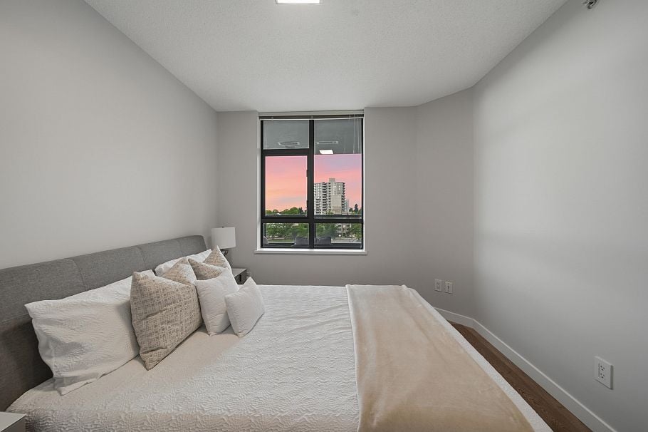 803 3520 Crowley Drive Vancouver, BC - 19