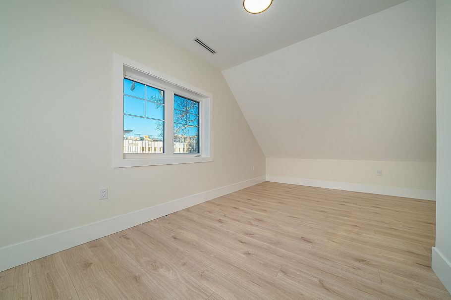 972 Park Drive Vancouver, BC - 22
