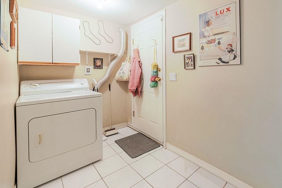 3298 Mahon Avenue North Vancouver, BC - 18