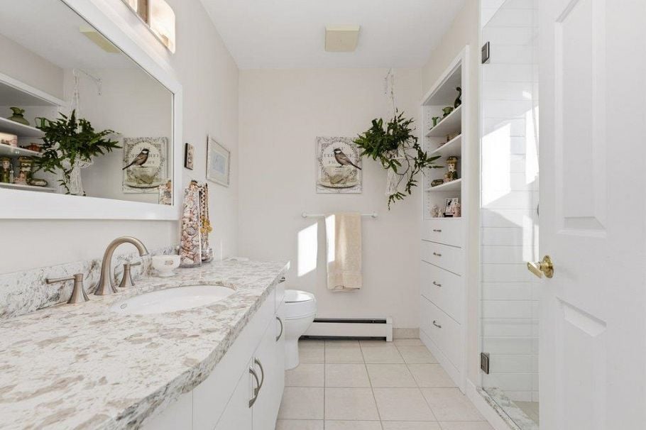 3298 Mahon Avenue North Vancouver, BC - 12