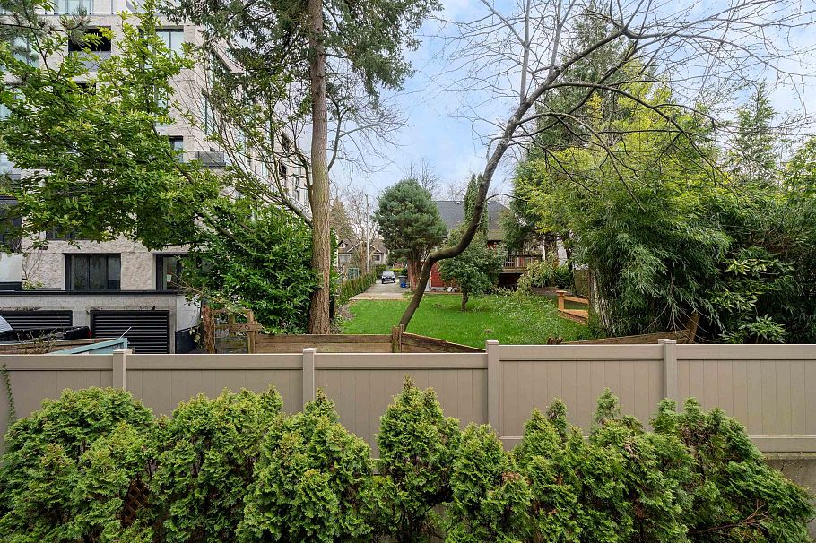 205 3788 W 8th Avenue Vancouver, BC - 21