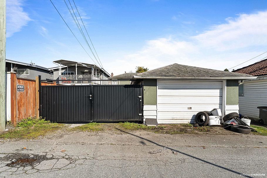 7373 Culloden Street Vancouver, BC - 29