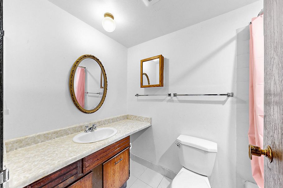 111 588 E 5 Street Vancouver, BC - 16