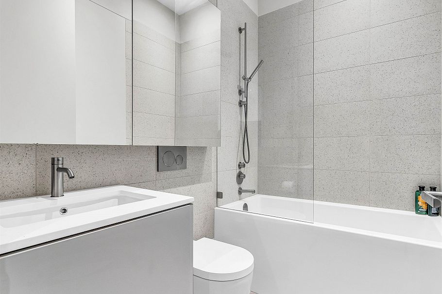 366 W 22nd Avenue Vancouver, BC - 37