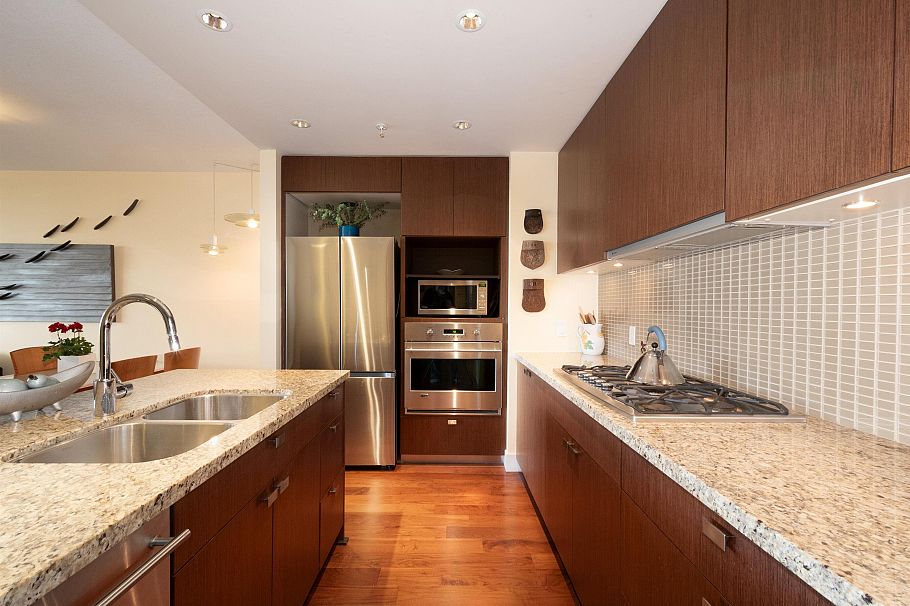 604 6080 Iona Drive Vancouver, BC - 21