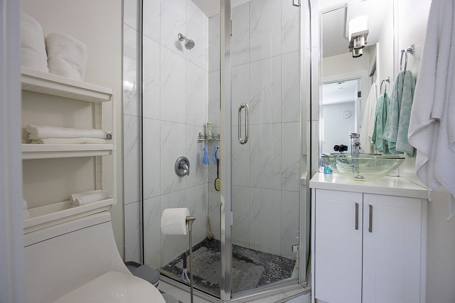 3123 E 7th Avenue Vancouver, BC - 36