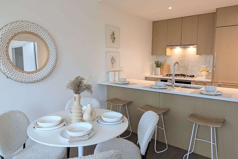 302 5383 Cambie Street Vancouver, BC - 3