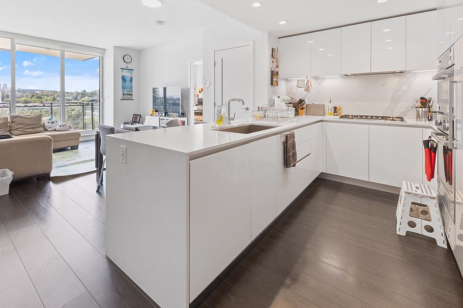 607 2085 Skyline Court Burnaby, BC - 8
