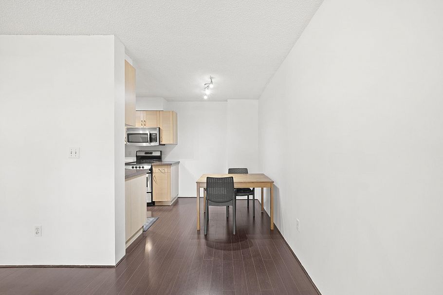 205 1585 E 4th Avenue Vancouver, BC - 13