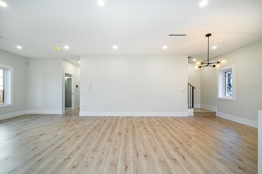 972 Park Drive Vancouver, BC - 14