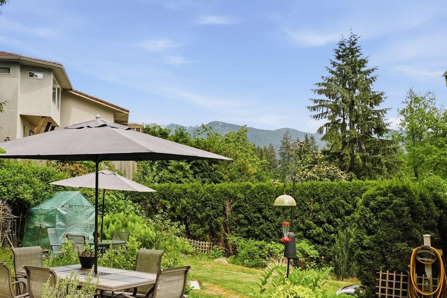 1380 Coleman Street North Vancouver, BC - 40