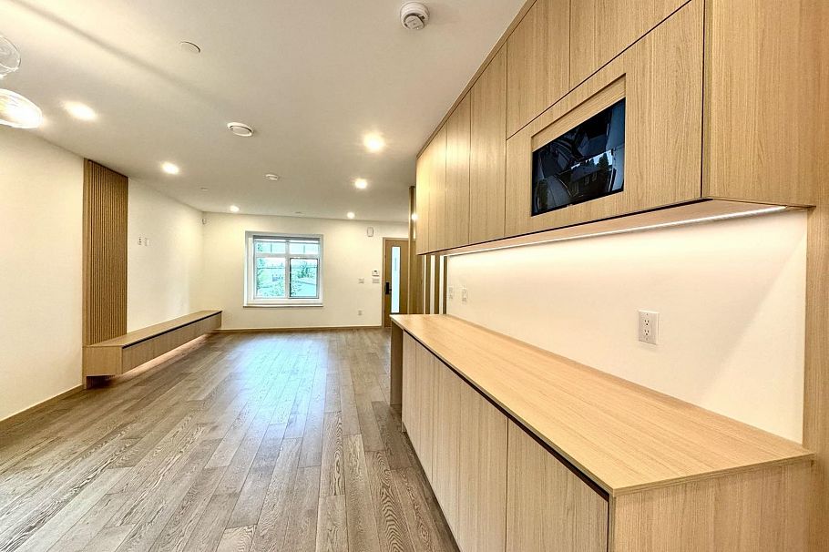 5218 Rupert Street Vancouver, BC - 5
