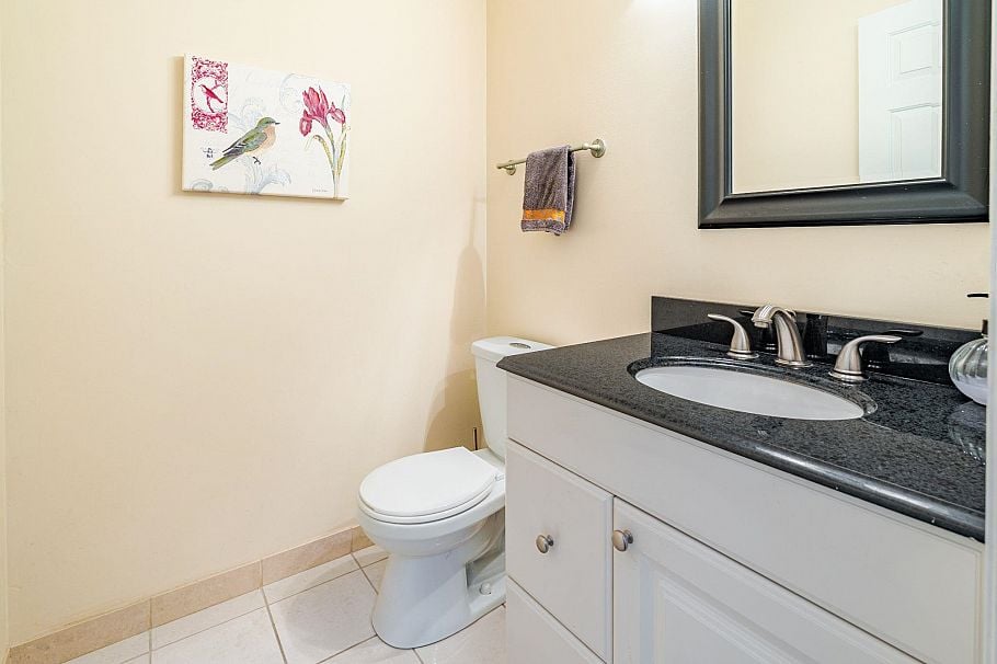 3298 Mahon Avenue North Vancouver, BC - 16