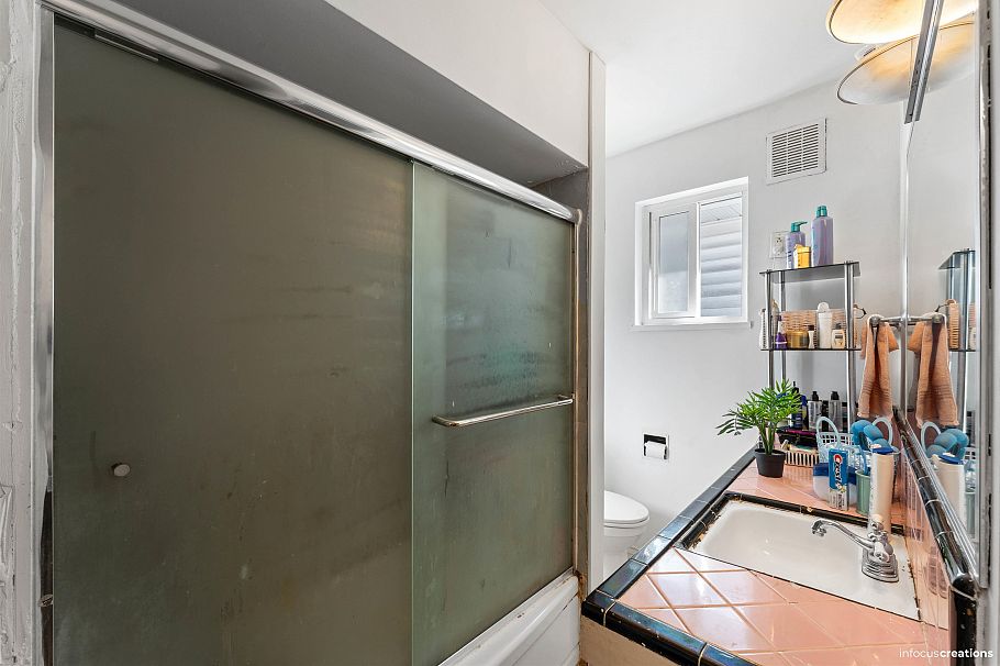 7373 Culloden Street Vancouver, BC - 20