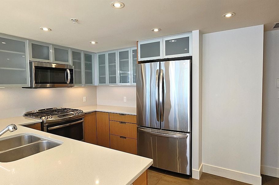 1904 1205 W Hastings Street Vancouver, BC - 10