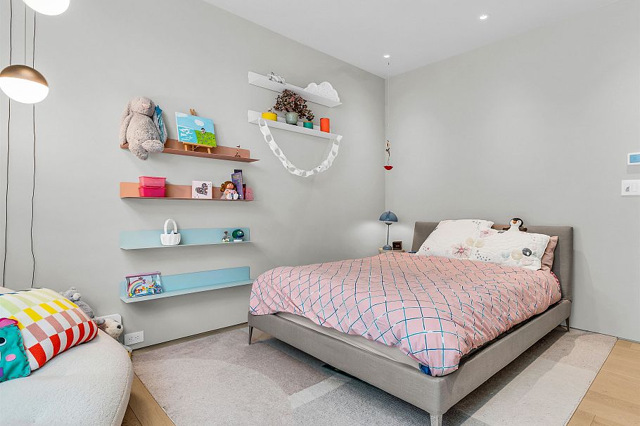 366 W 22nd Avenue Vancouver, BC - 26