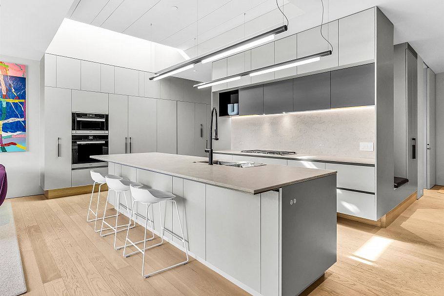 366 W 22nd Avenue Vancouver, BC - 5