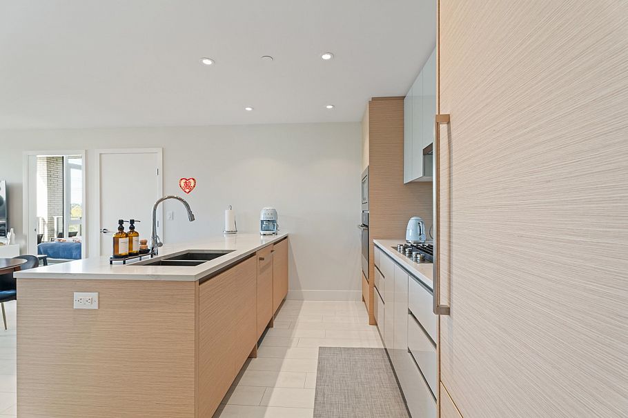 360 8575 Rivergrass Drive Vancouver, BC - 4