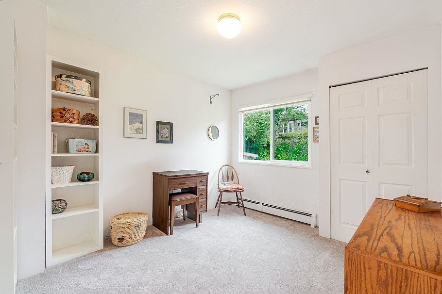 3298 Mahon Avenue North Vancouver, BC - 17
