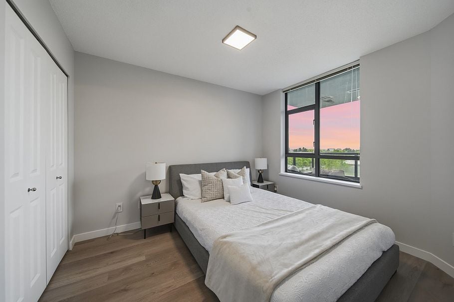 803 3520 Crowley Drive Vancouver, BC - 18