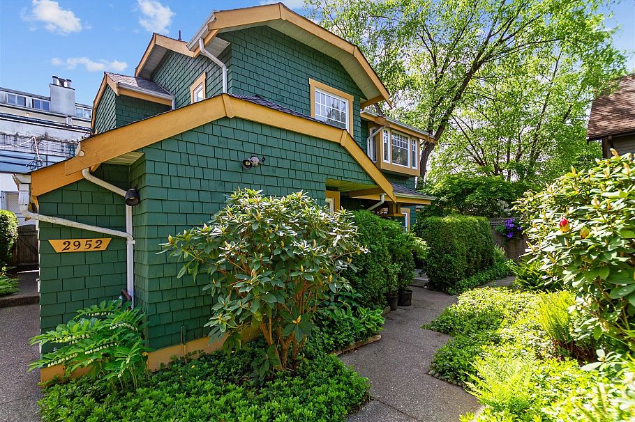 2952 W 8th Avenue Vancouver, BC - 21