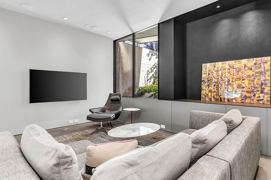 366 W 22nd Avenue Vancouver, BC - 32
