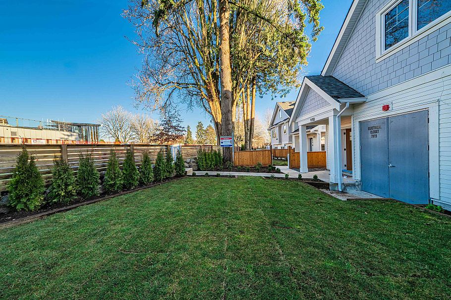 972 Park Drive Vancouver, BC - 2