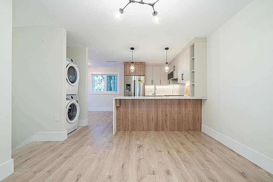 970 Park Drive Vancouver, BC - 14