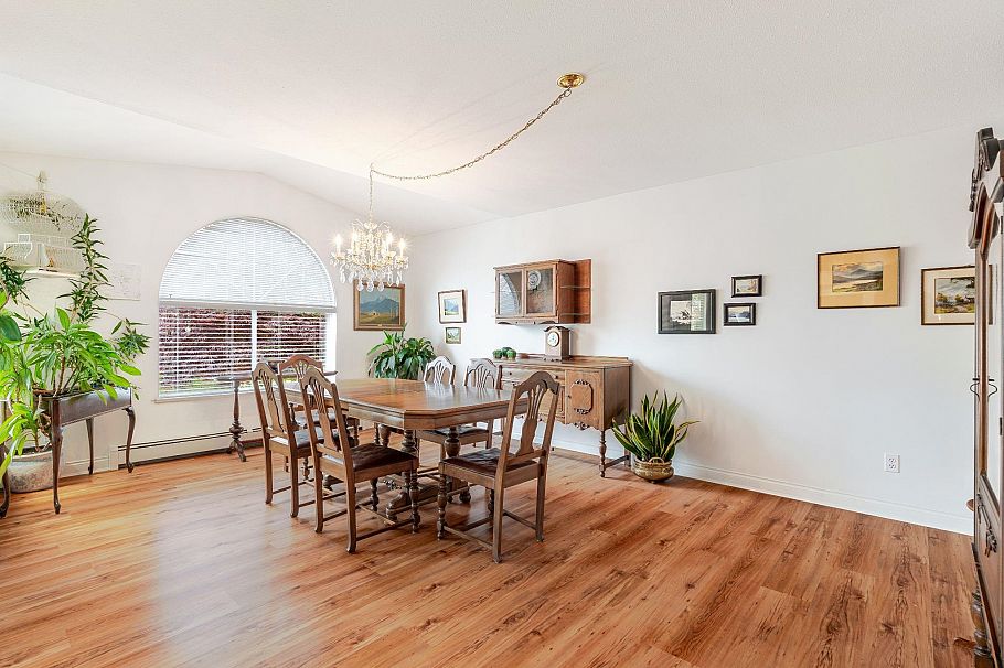 3298 Mahon Avenue North Vancouver, BC - 4