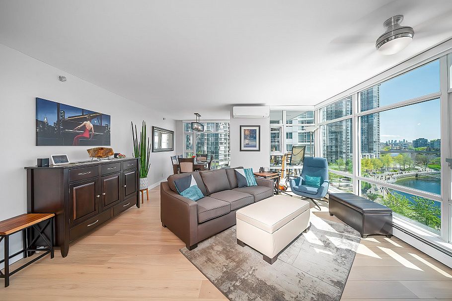 902 1199 Marinaside Crescent Vancouver, BC - 13