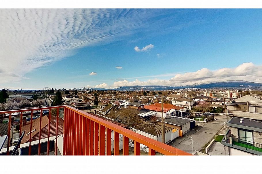 2 2915 E 5th Avenue Vancouver, BC - 26