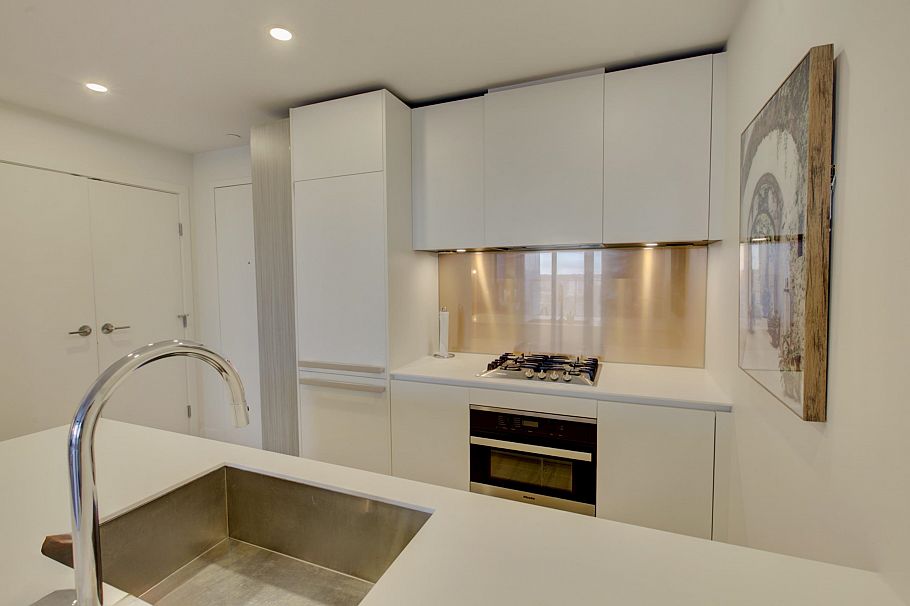 3809 1480 Howe Street Vancouver, BC - 7