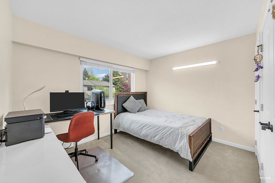 2143 Mcmullen Avenue Vancouver, BC - 21