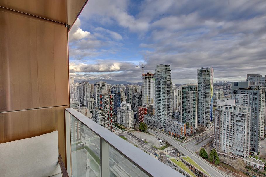3809 1480 Howe Street Vancouver, BC - 26