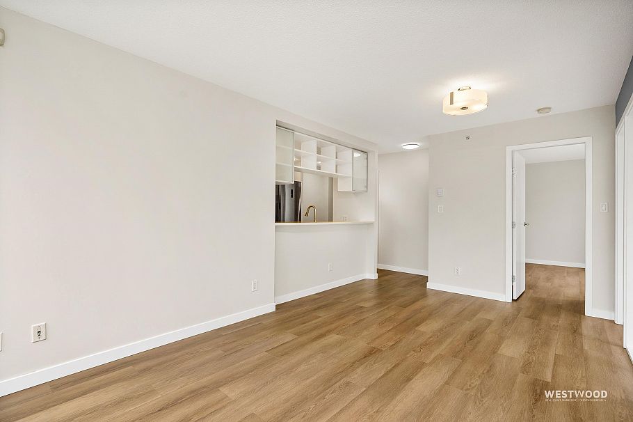 808 939 Expo Boulevard Vancouver, BC - 6