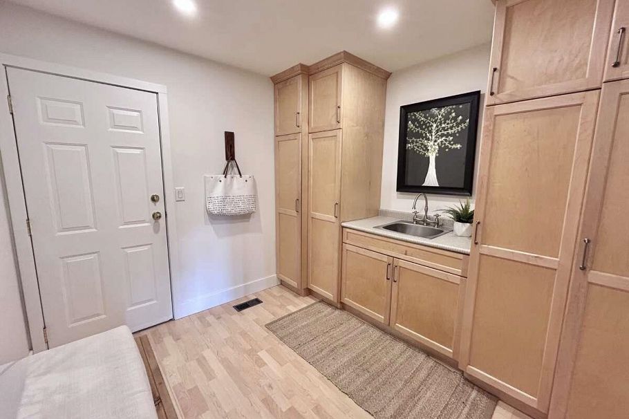 2685 Byron Road North Vancouver, BC - 26